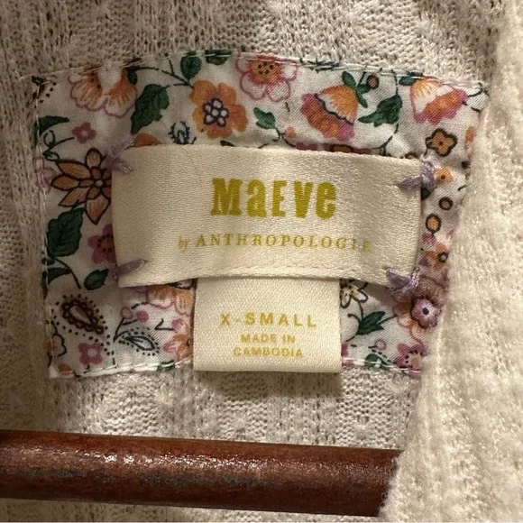 Maeve by Anthropologie Rafela Hacci Surplice Ivory Top Casual Cozy Size X Small - Picture 10 of 10